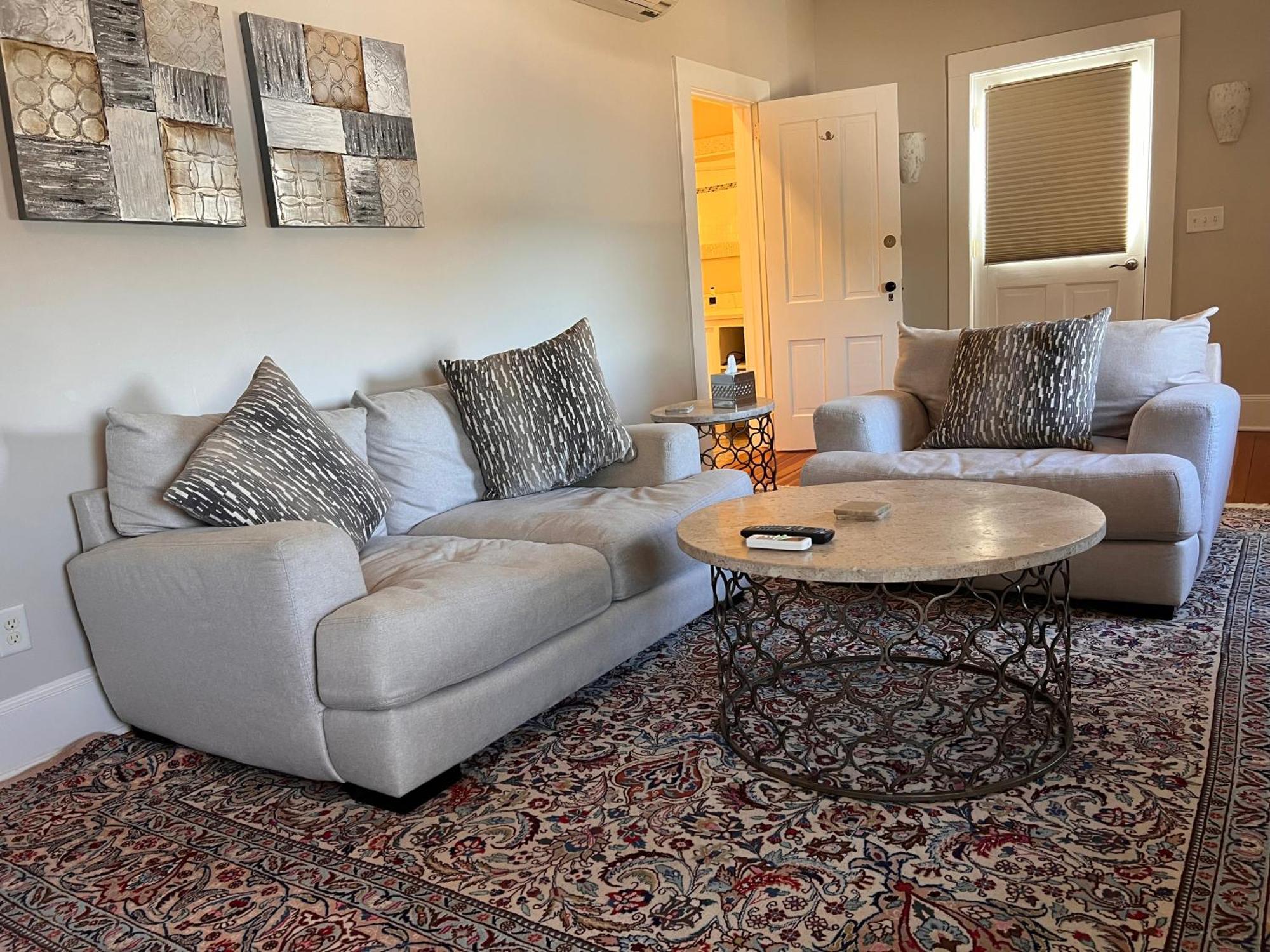 לי Lakehouse Inn מראה חיצוני תמונה